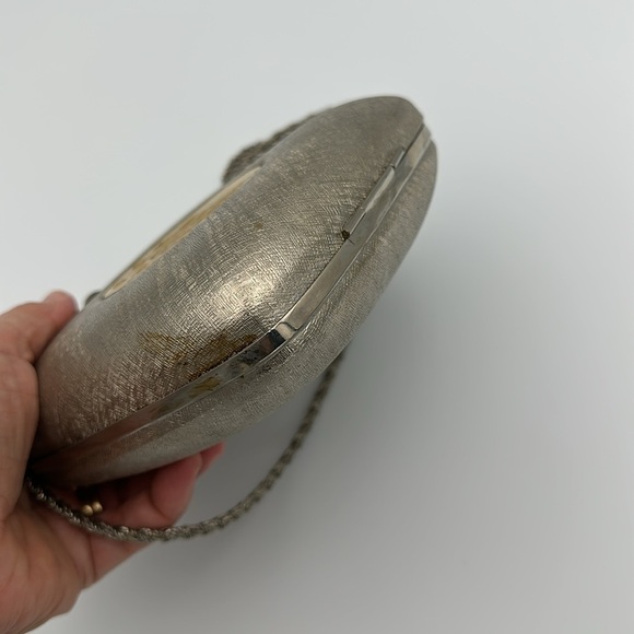 Rosenfeld Vintage Gilt Metal Purse 5 1/2” x 5 1/2” - Picture 8 of 11